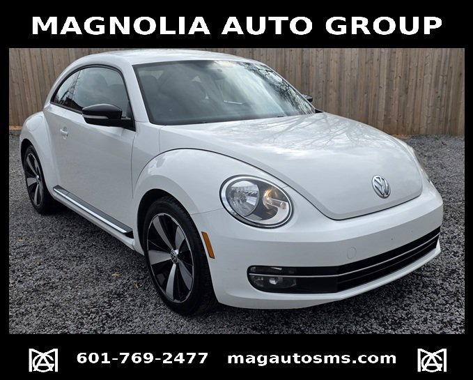 2013 Volkswagen Beetle 2.0T w/Sunroof, Sound, & Nav. MSQ's photo