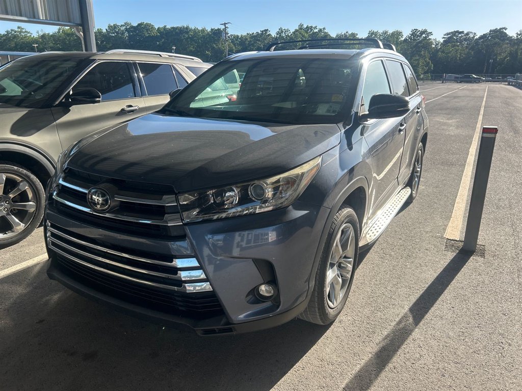 2019 Toyota Highlander Limited 4x2 V6's photo