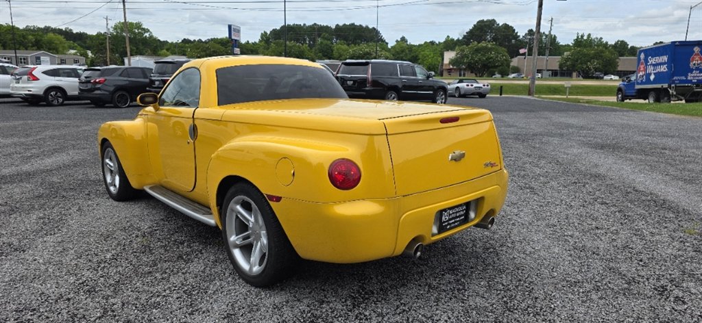 2004 Chevrolet SSR LS - Photo 6