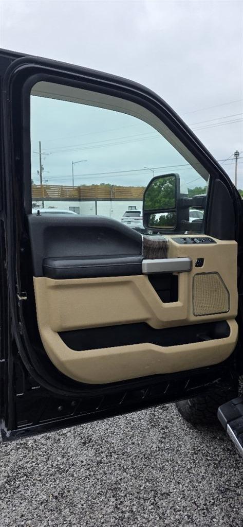 2017 Ford F-250 Super Duty Lariat - Photo 11